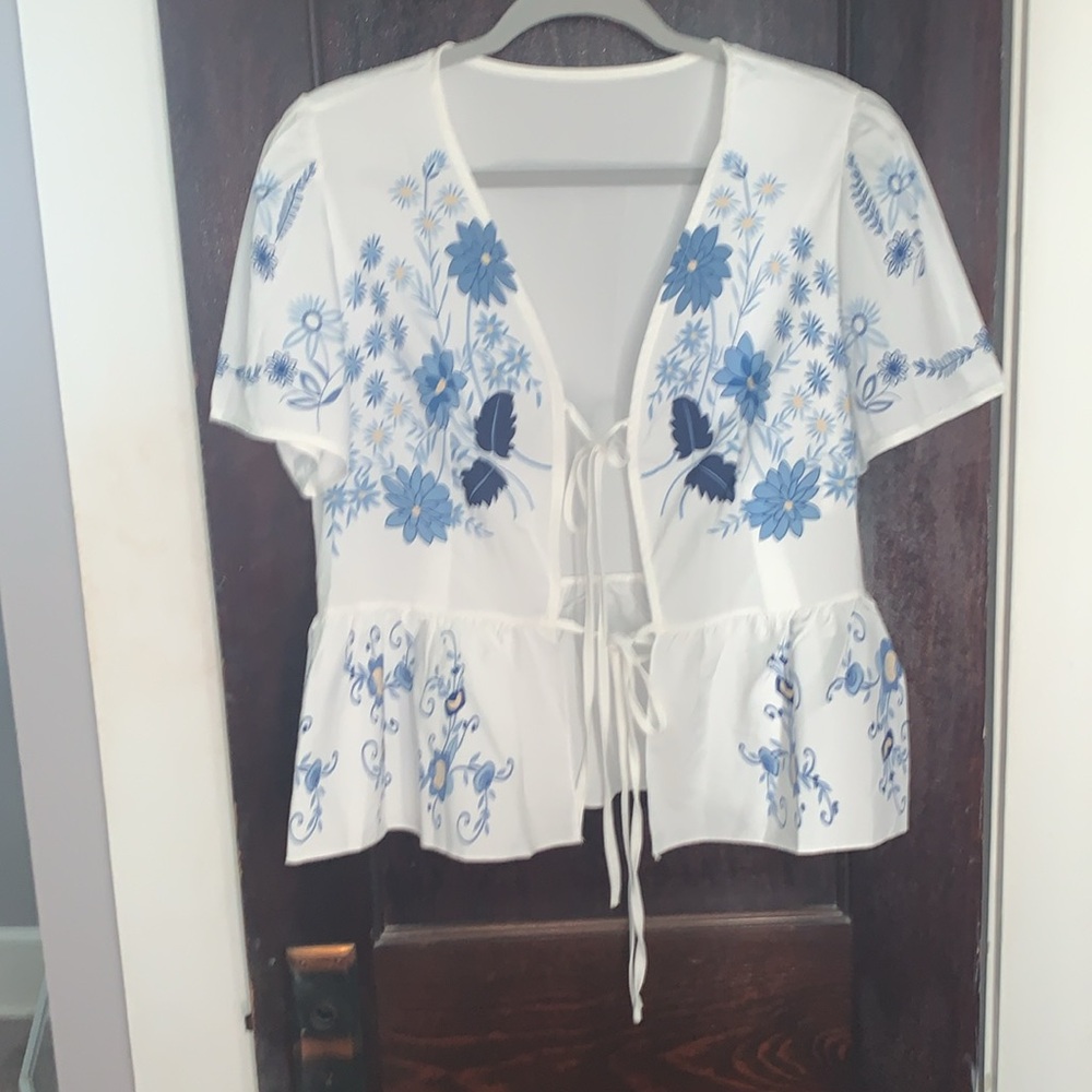 Floral blue tie shirt, Large, Brand New
